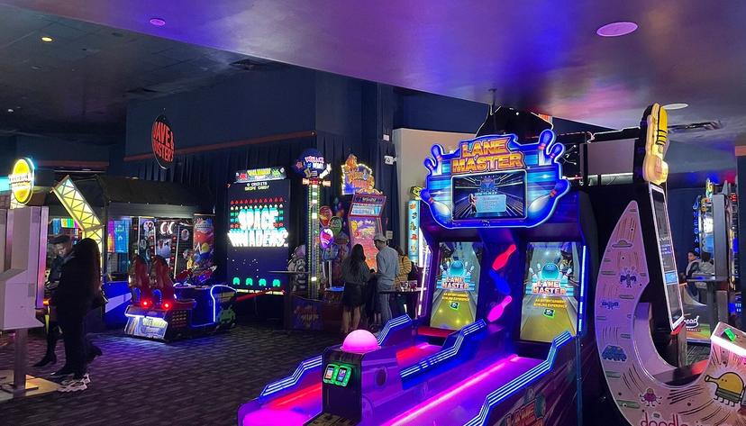 A PC-based cashier system for a large amusement park.